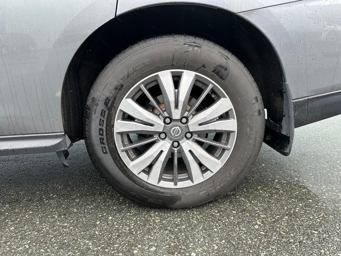 2020 Nissan Pathfinder SV 4WD Clean title