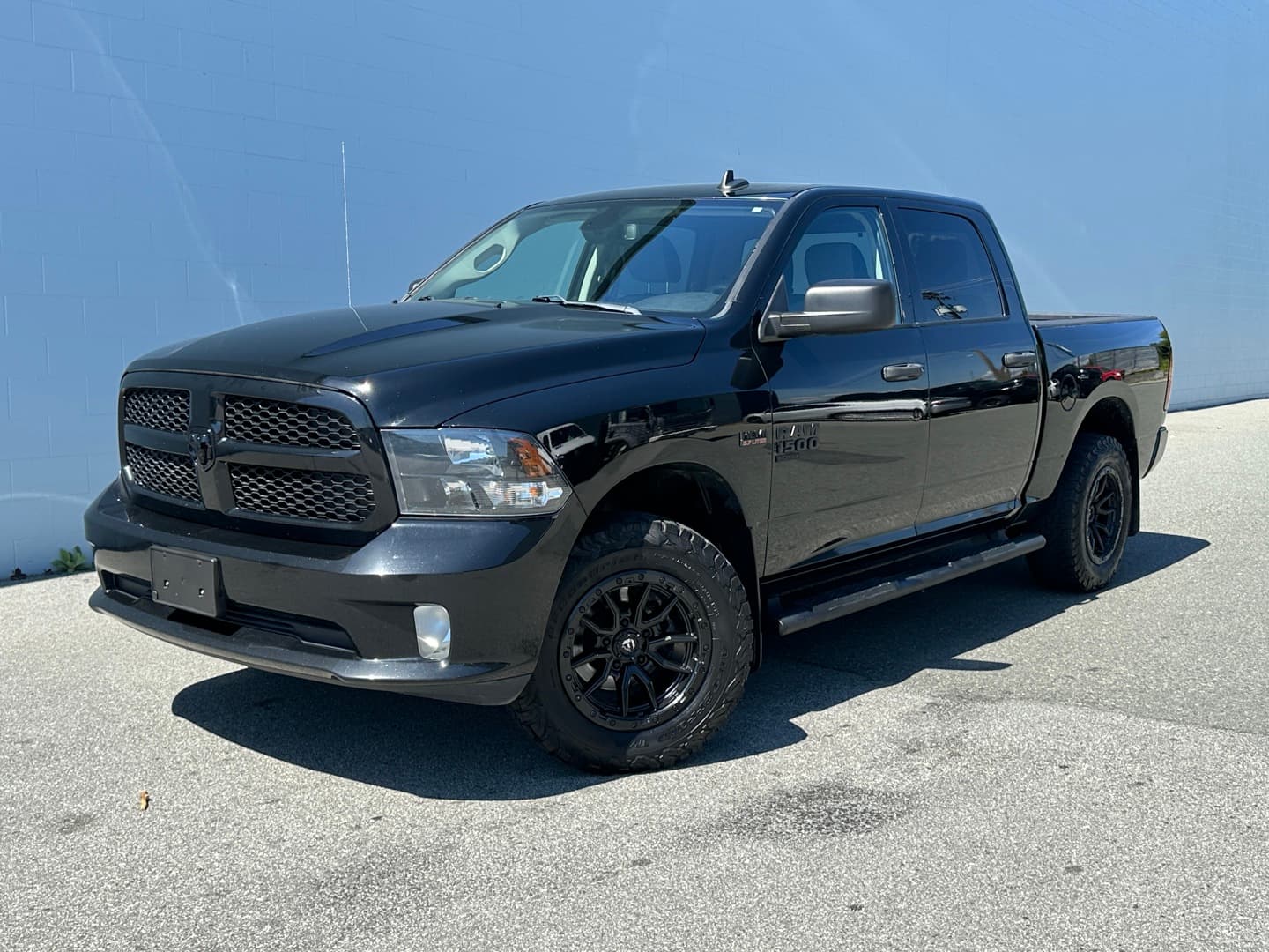 2022 RAM 1500 Classic Tradesman Crew Cab SWB 4WD Express Night Edition