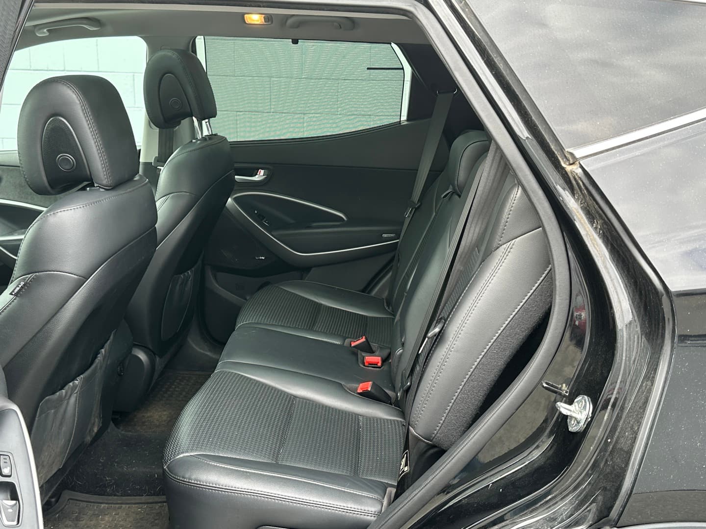 2015 Hyundai Santa Fe Sport 2.0T AWD Accident Free, Clean title