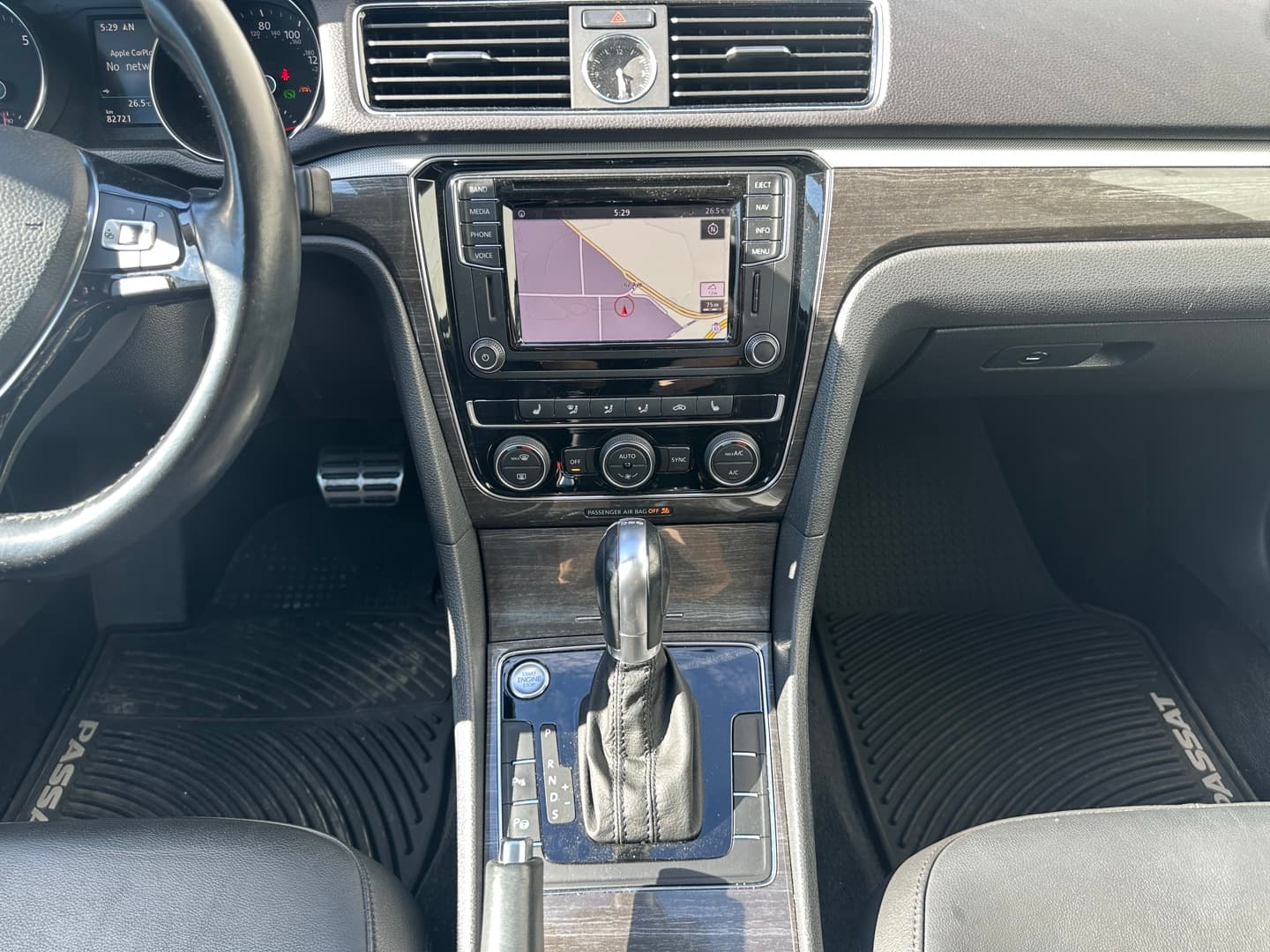 2017 Volkswagen Passat 3.6L V6 SEL Premium