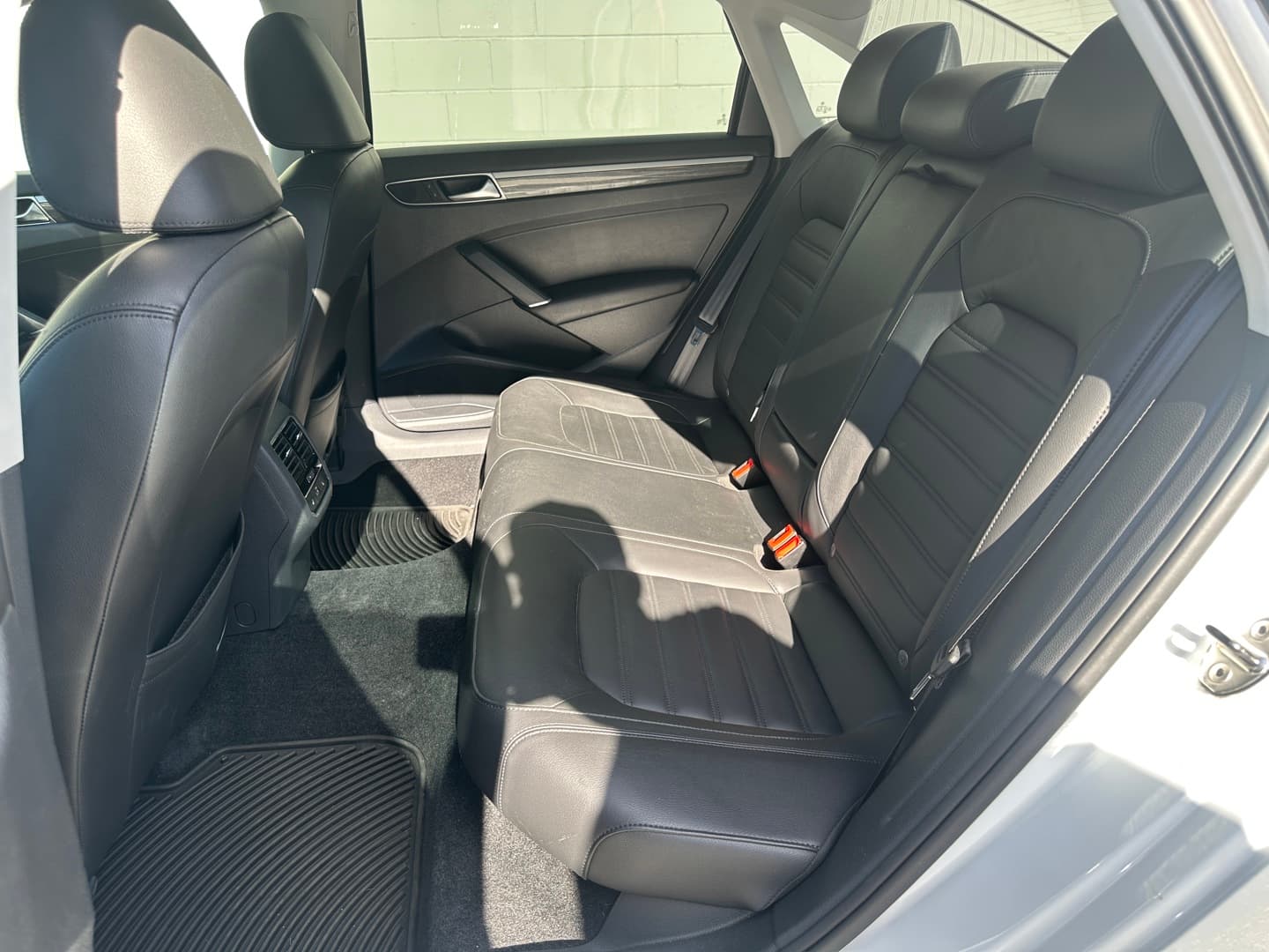 2017 Volkswagen Passat 3.6L V6 SEL Premium