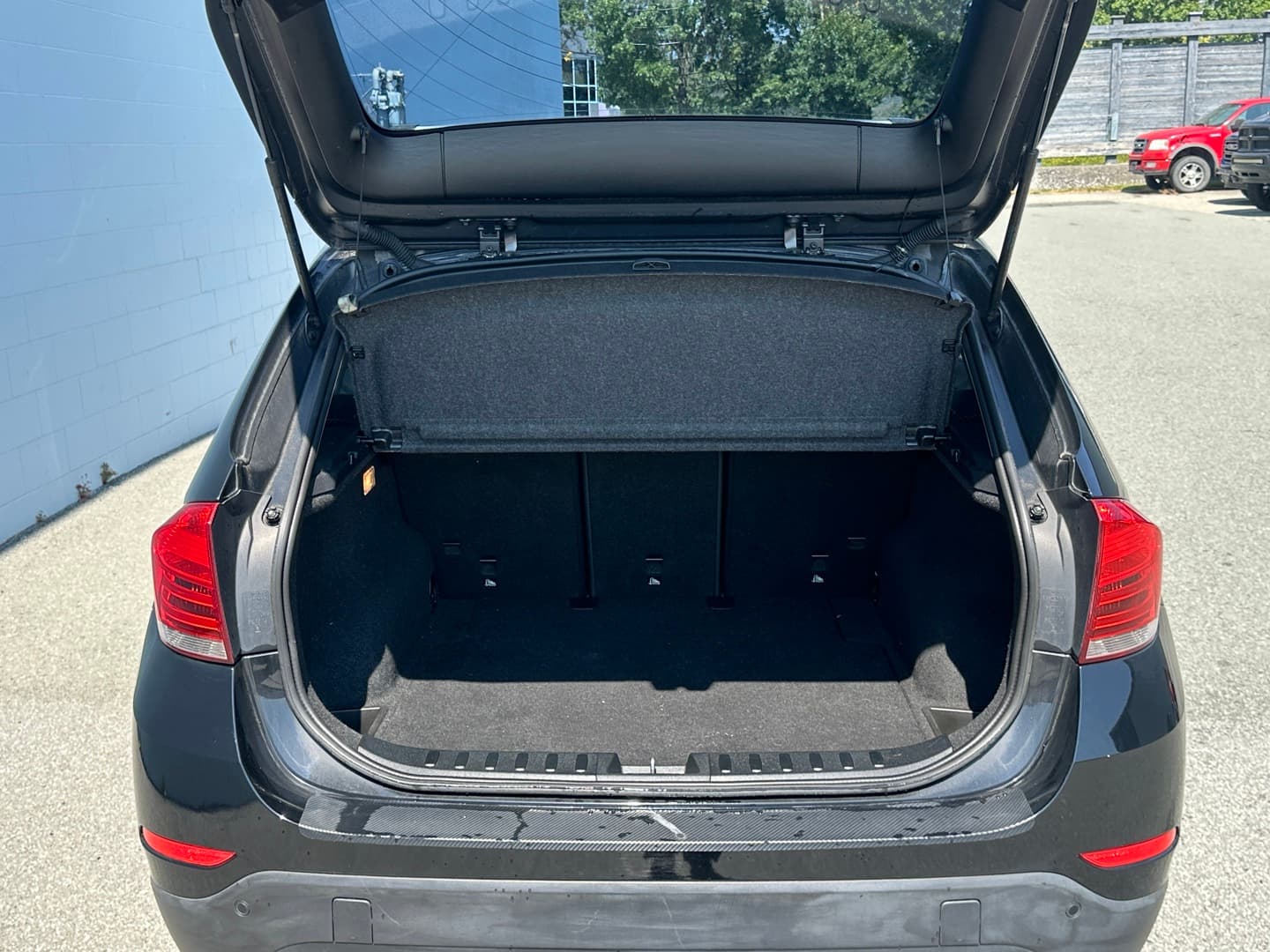 2013 BMW X1 xDrive28i Clean title, Accident Free, AWD
