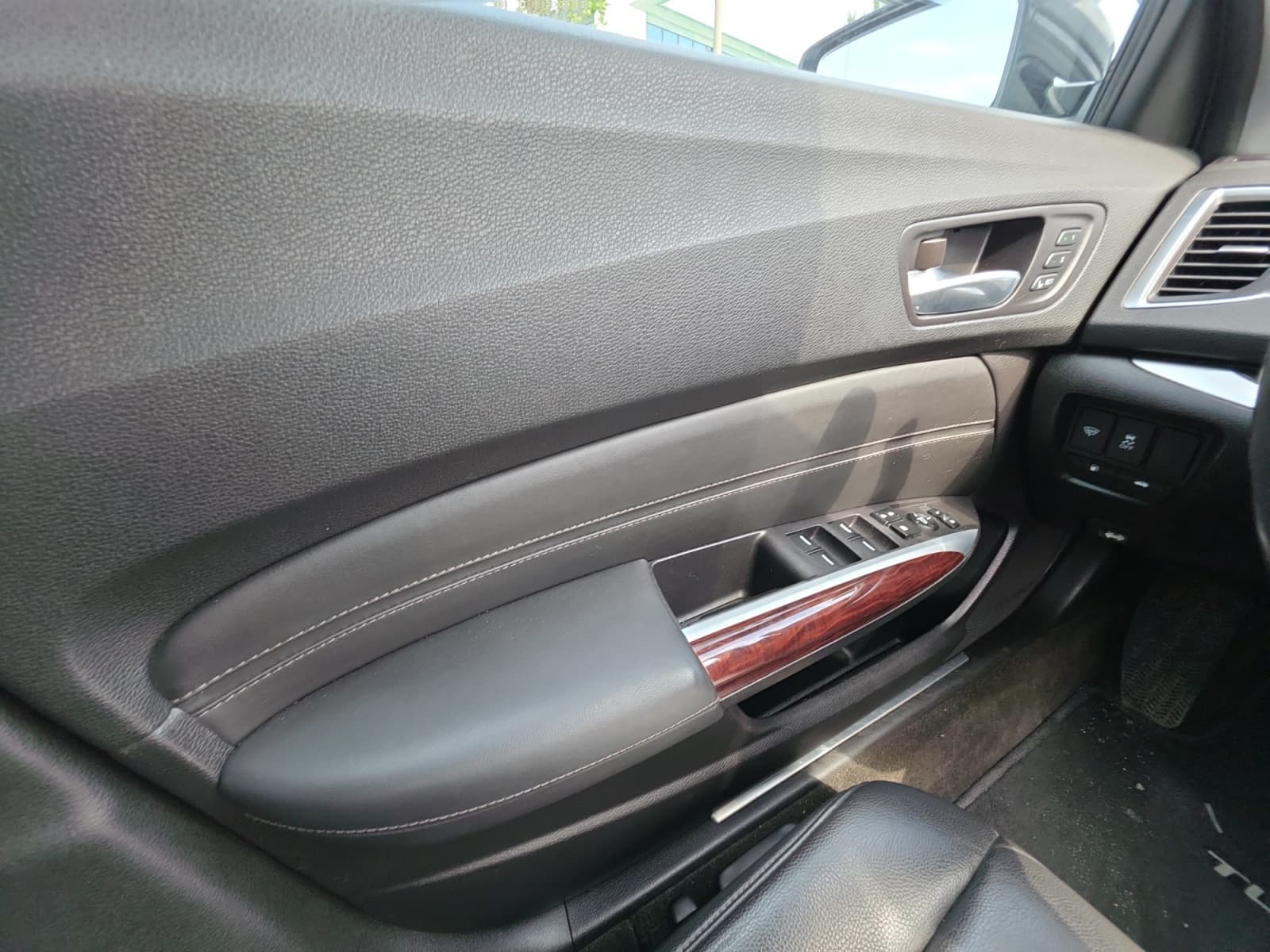 2015 Acura TLX 9-Spd AT SH-AWD w/Technology Package