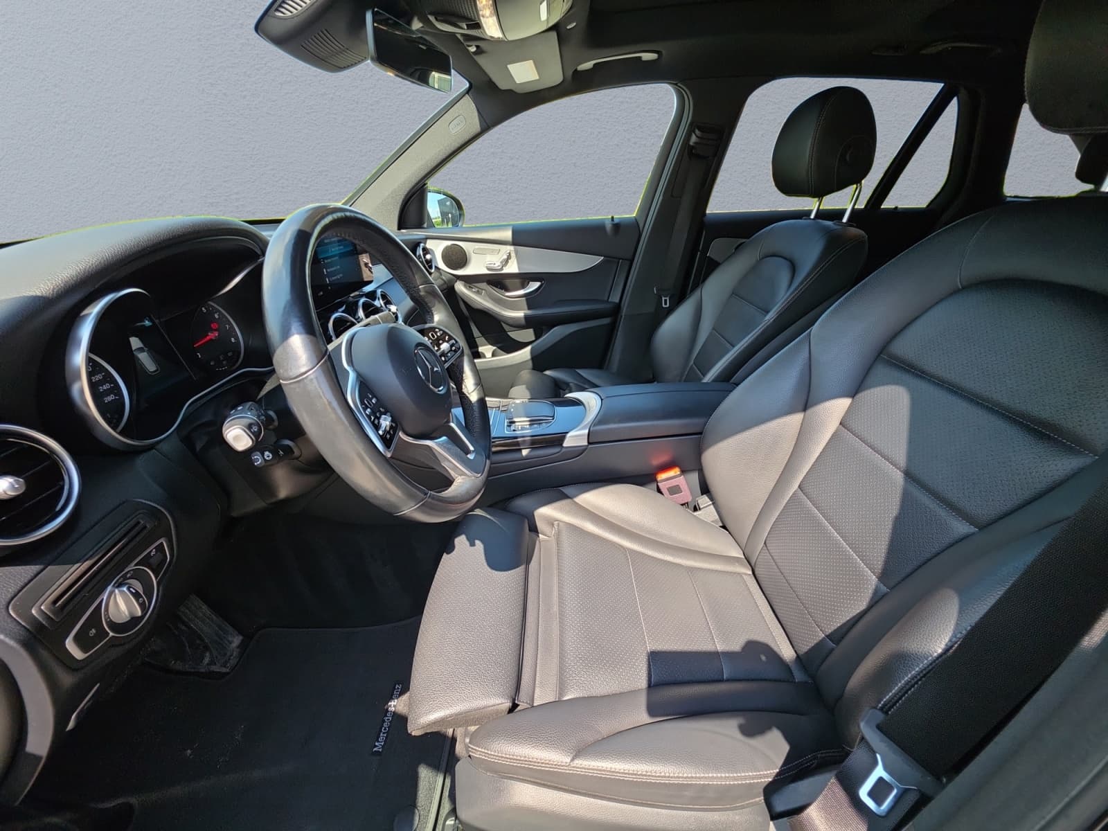 2022 Mercedes-Benz GLC-Class GLC300 4MATIC