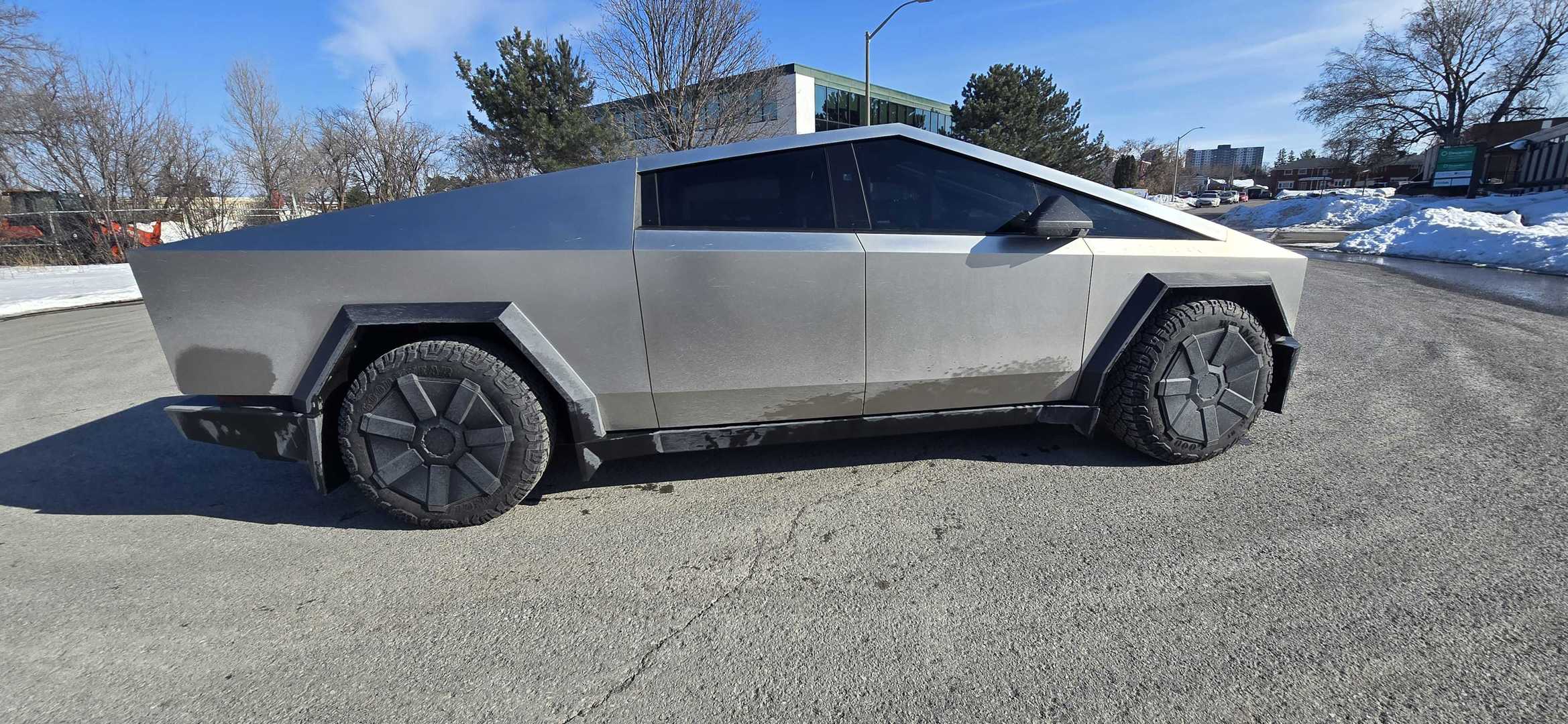 2024 Tesla Cybertruck Foundation
