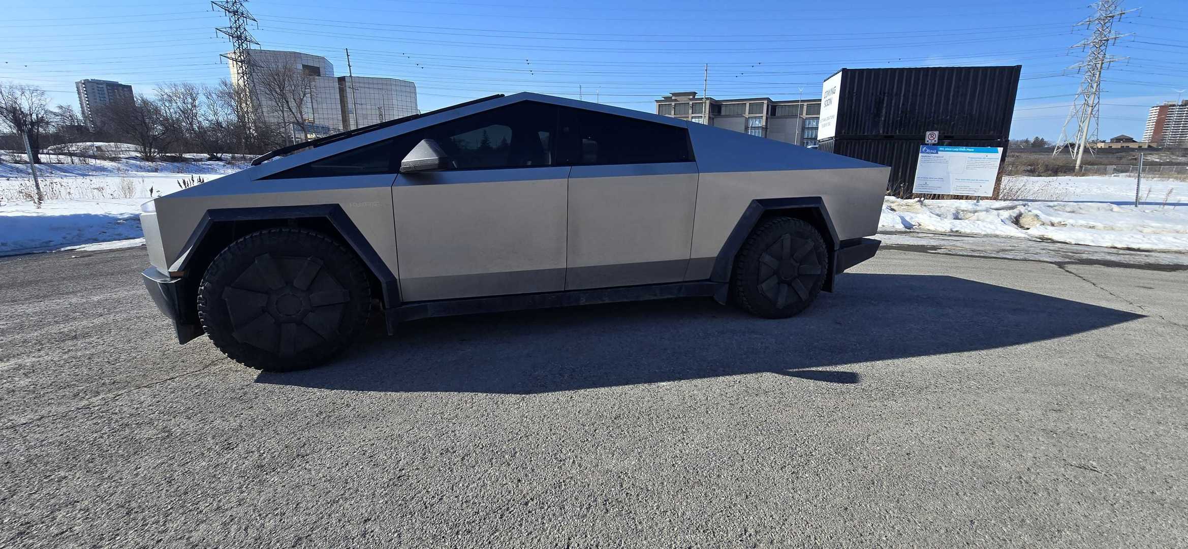 2024 Tesla Cybertruck Foundation