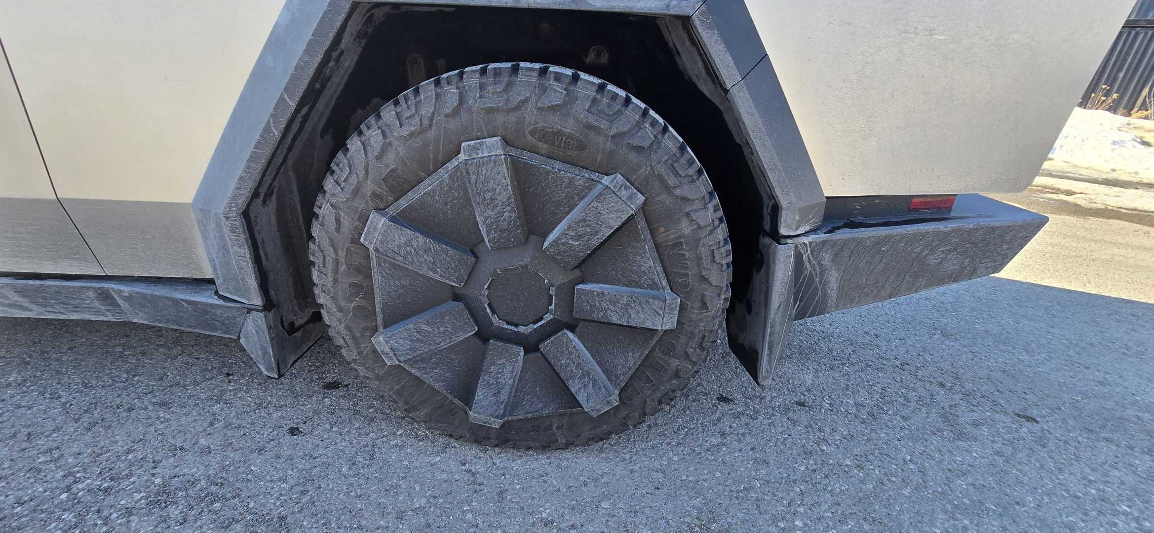 2024 Tesla Cybertruck Foundation