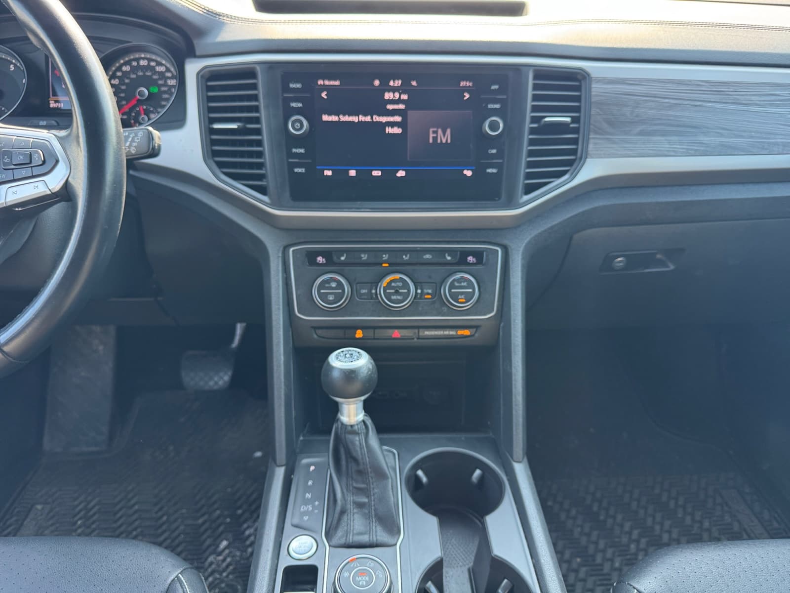 2020 Volkswagen Atlas Cross Sport SE 4MOTION