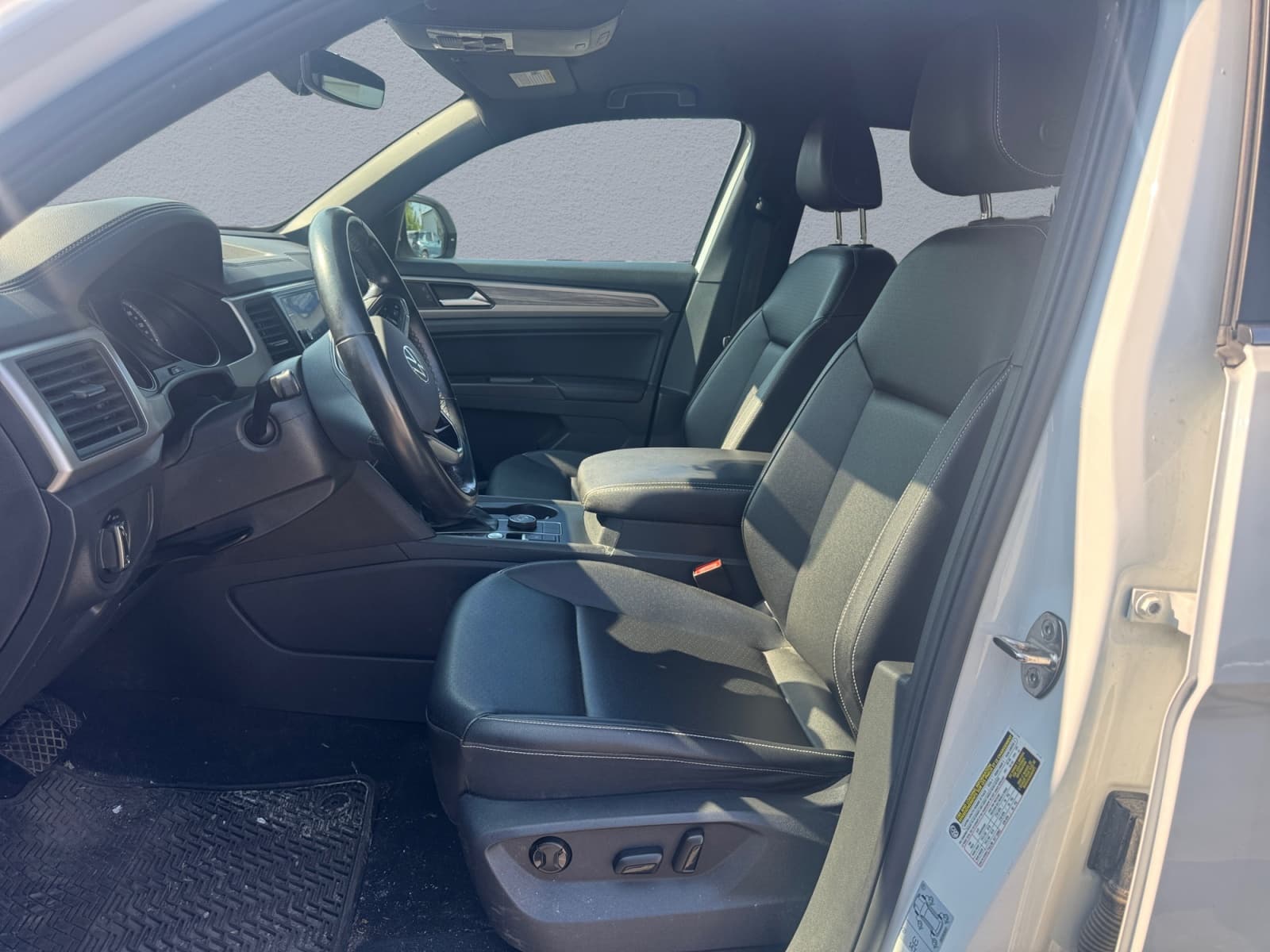 2020 Volkswagen Atlas Cross Sport SE 4MOTION