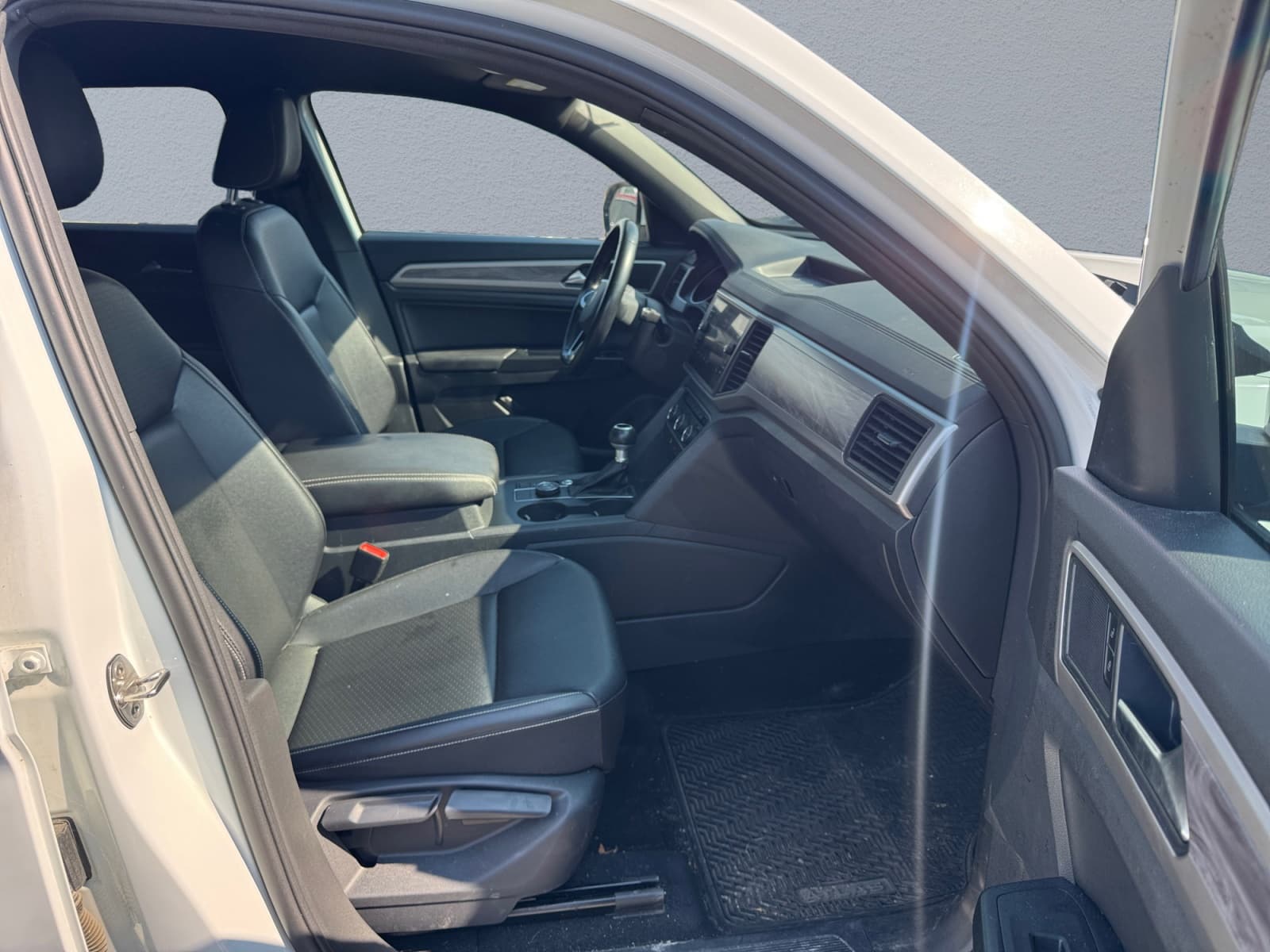 2020 Volkswagen Atlas Cross Sport SE 4MOTION