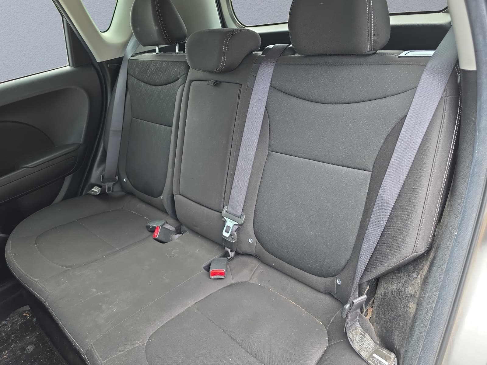 2016 Kia Soul BASE 6A