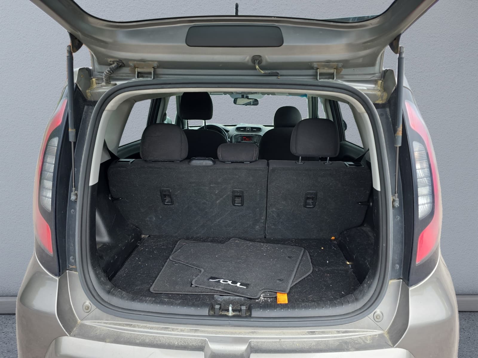 2016 Kia Soul BASE 6A