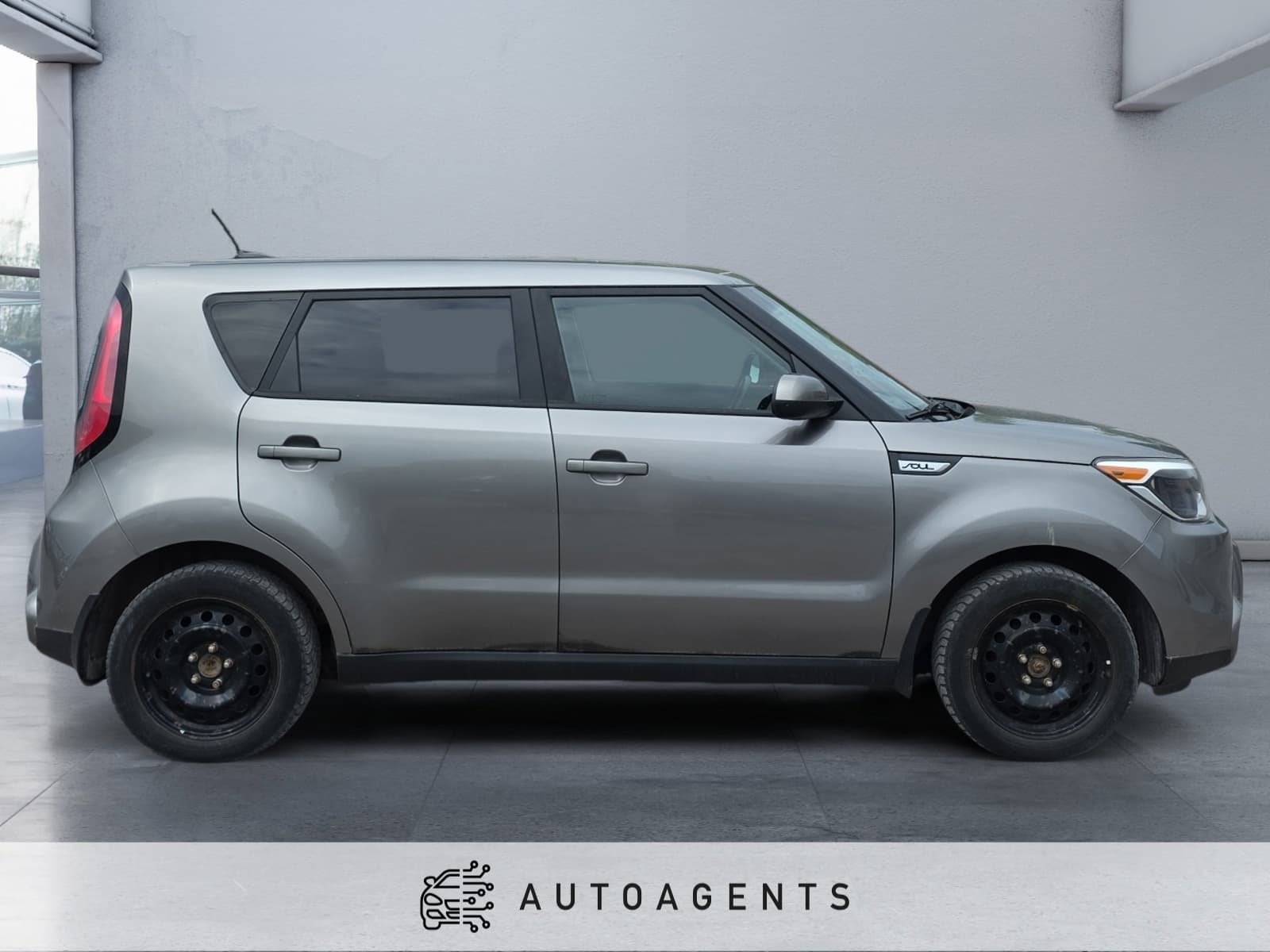 2016 Kia Soul BASE 6A
