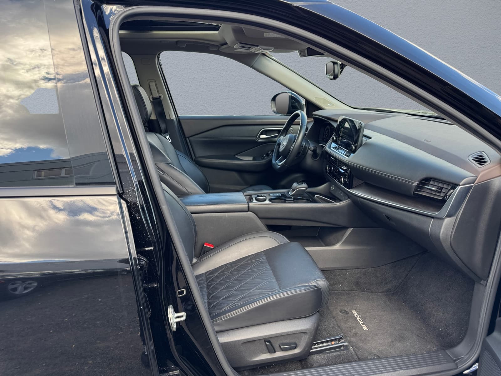 2023 Nissan Rogue Platinum AWD