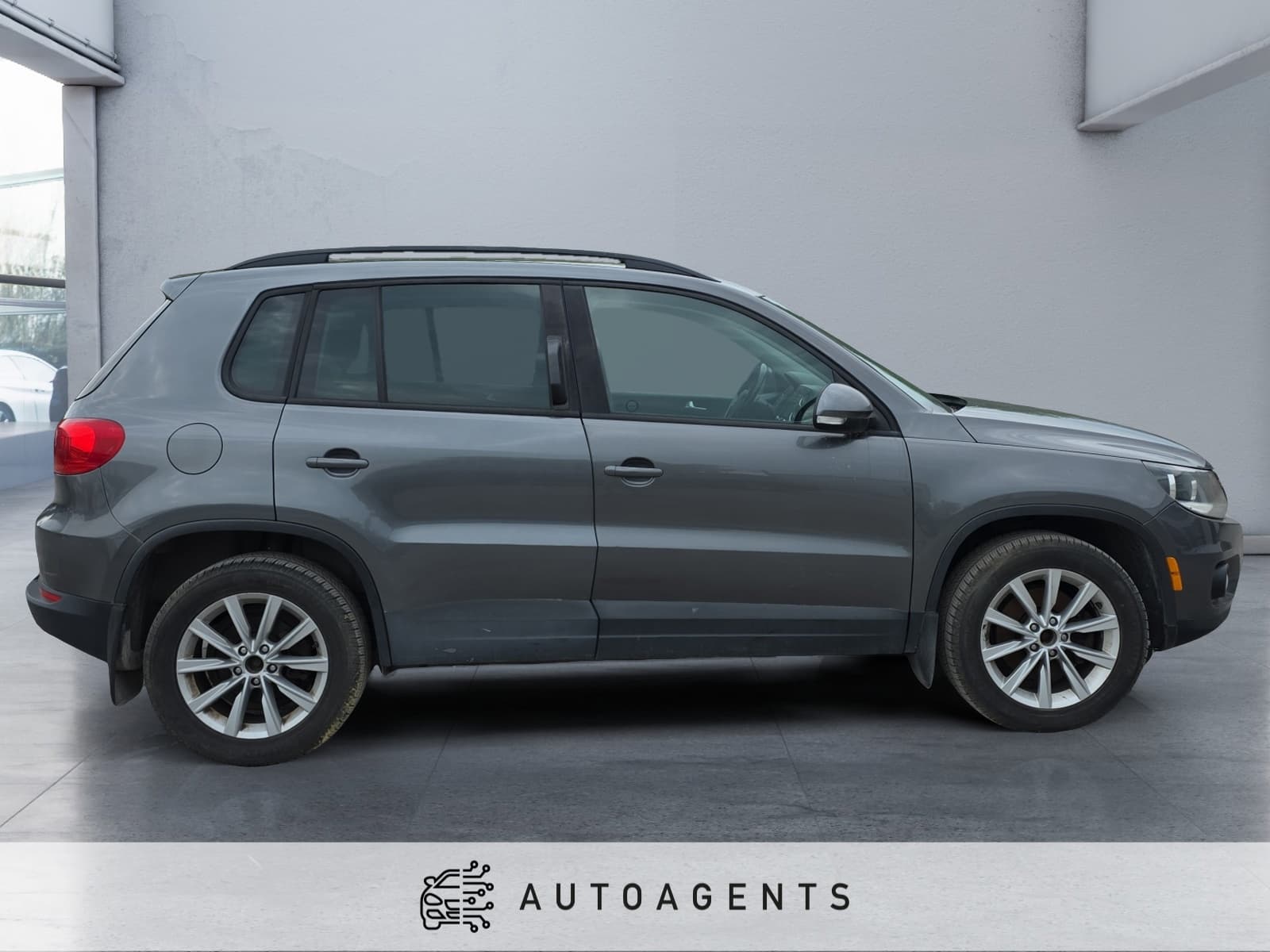 2013 Volkswagen Tiguan S