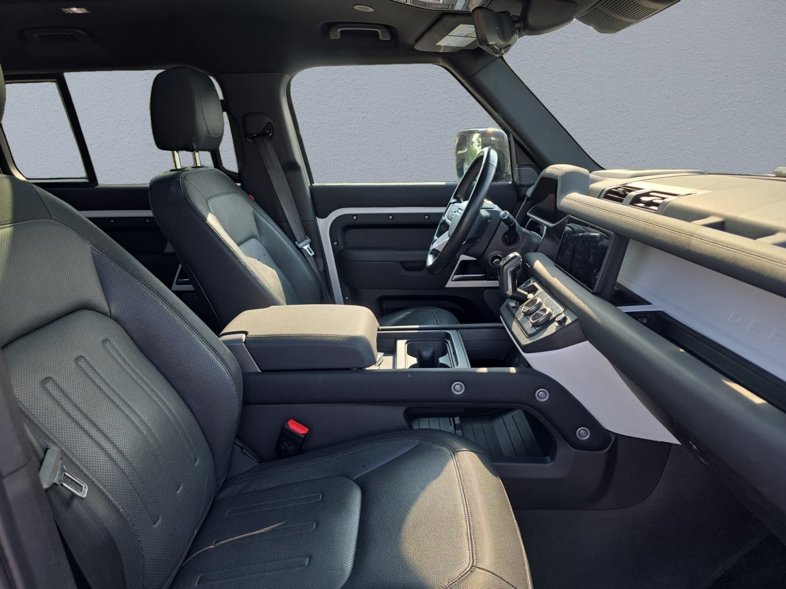 2022 Land Rover Defender 110 X-Dynamic SE