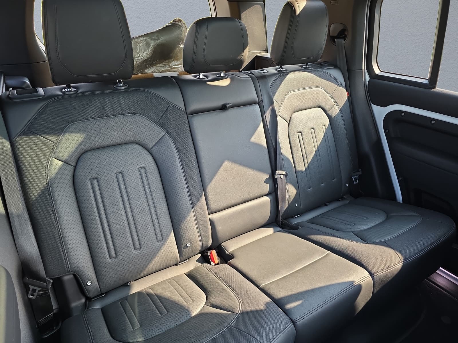 2022 Land Rover Defender 110 X-Dynamic SE