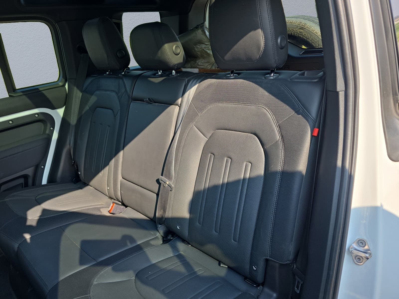 2022 Land Rover Defender 110 X-Dynamic SE