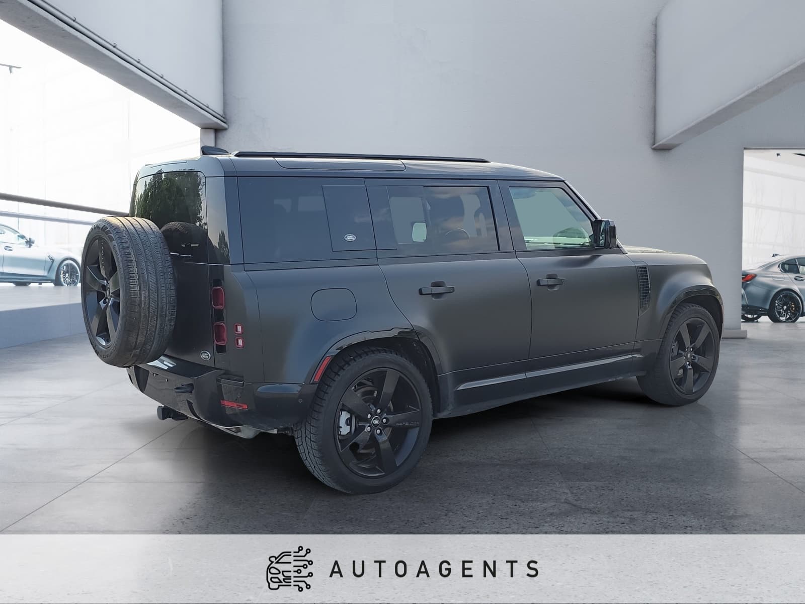 2022 Land Rover Defender 110 X-Dynamic SE