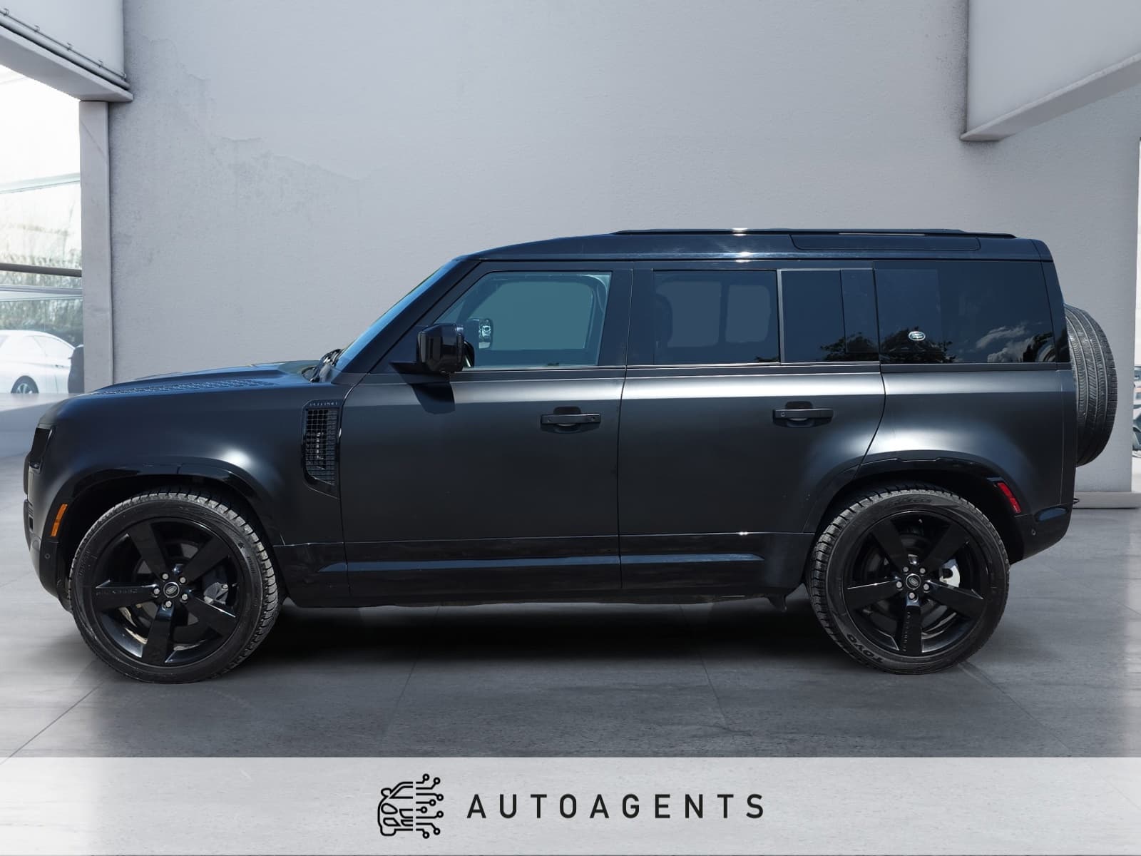 2022 Land Rover Defender 110 X-Dynamic SE
