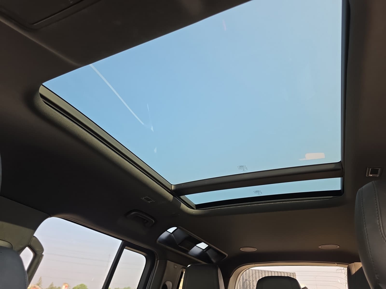 2022 Land Rover Defender 110 X-Dynamic SE