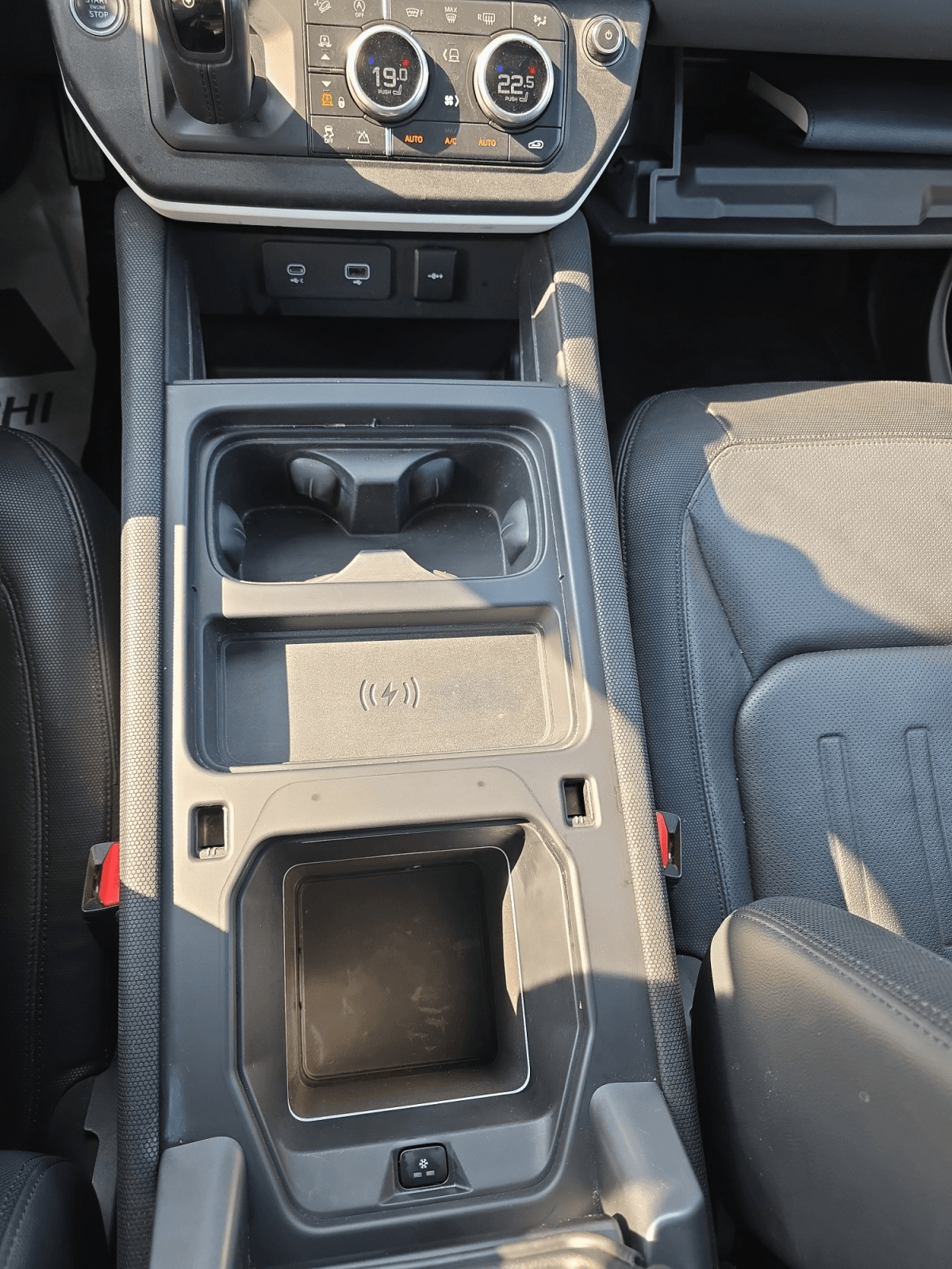 2022 Land Rover Defender 110 X-Dynamic SE