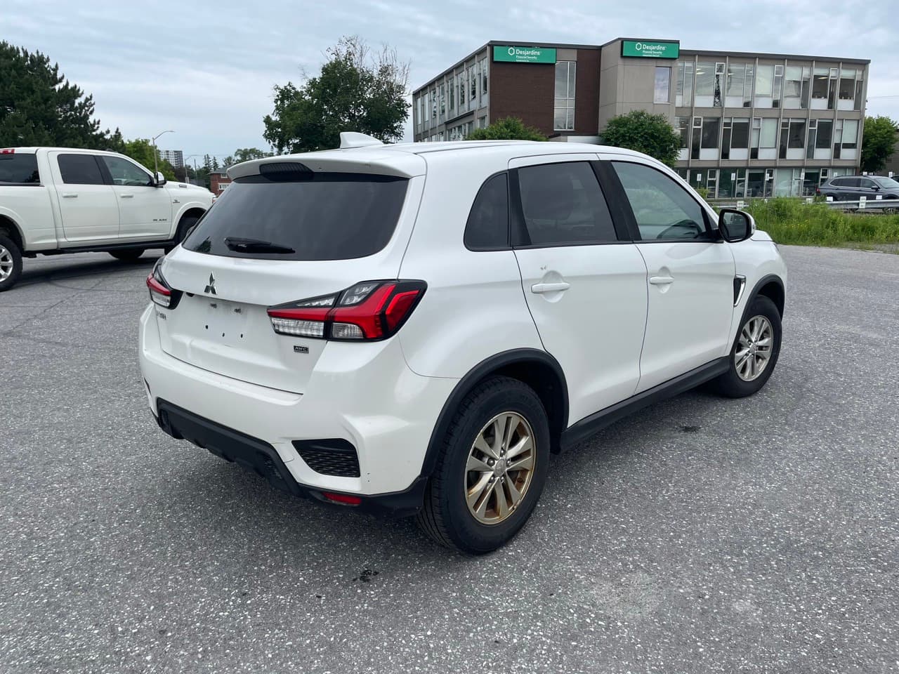 2020 Mitsubishi RVR SE 4WD